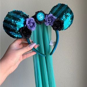 Minnie mouse main attraction October ears